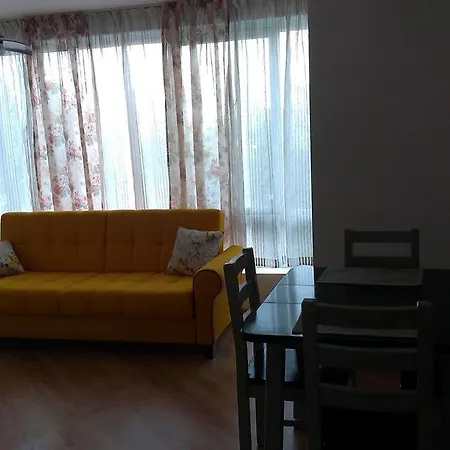 Jusi Apartment *